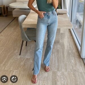 ABERCROMBIE ULTRA HIGH RISE 90s jeans